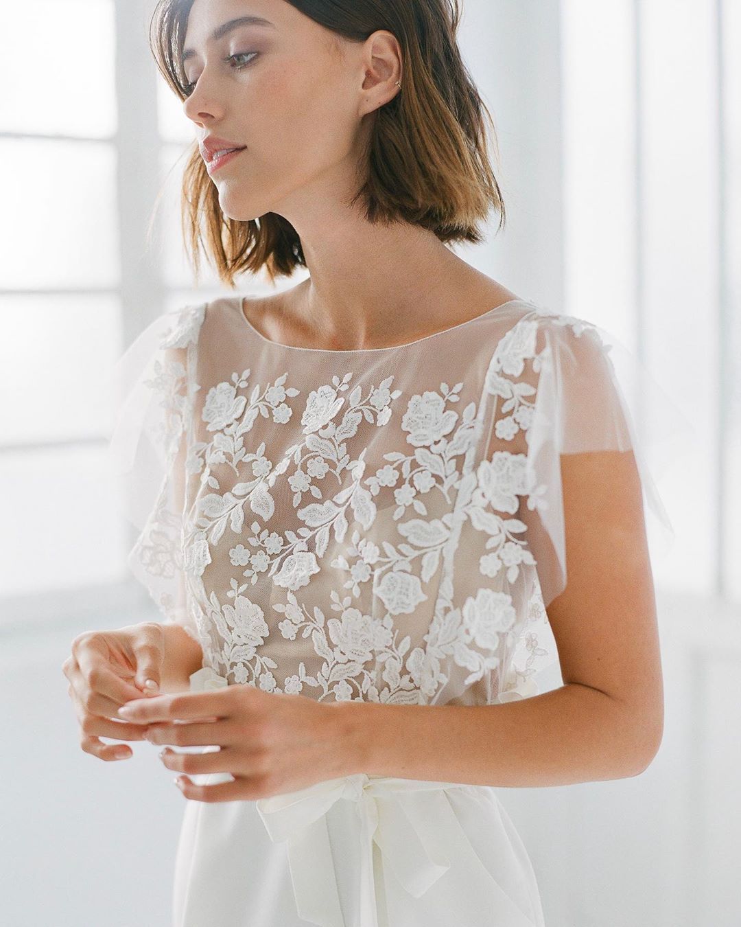 Pearl Short Skirt Out-of-door Yarn Temperament V-neck