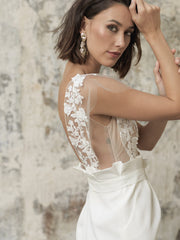 Pearl Short Skirt Out-of-door Yarn Temperament V-neck