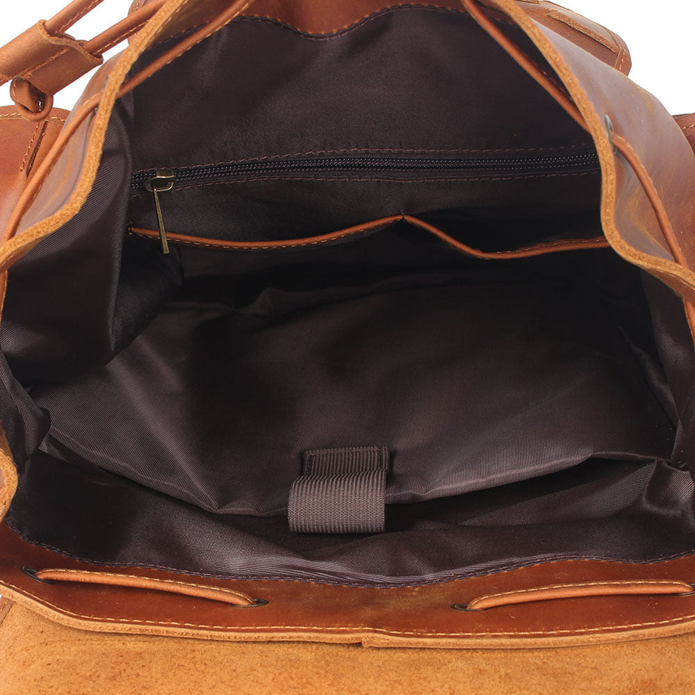 Men's Retro Large Capacity First Layer Cowhide Backpack